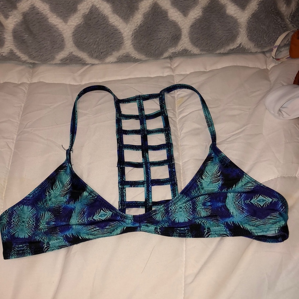 Bikini top